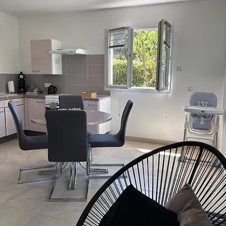 Apartman Romana 34 *