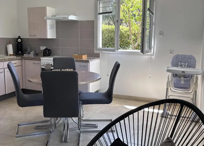 Apartman Romana 34 *