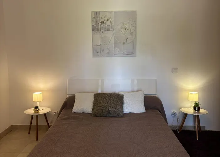 Romana 34 Апартаменты Puissalicon