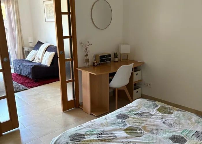 Apartament Romana 34 *